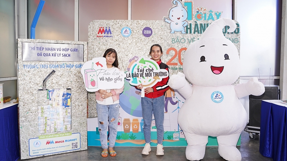 Tetra Pak hợp tác với Công ty MM Mega Market Việt Nam ra mắt 7 điểm thu gom vỏ hộp giấy tại TP HCM và Hà Nội.