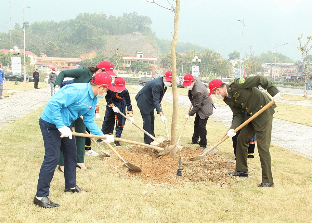 Honda Việt Nam trồng hơn 1.000 cây xanh