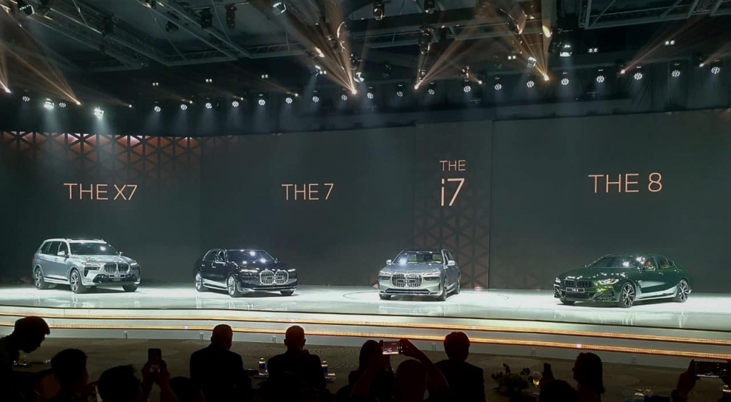 THACO AUTO tri ân khách hàng và giới thiệu sản phẩm BMW cao cấp thế hệ mới.