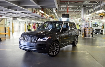 Việc sản xuất xe Jaguar và Land Rover đang dần được khởi động lại