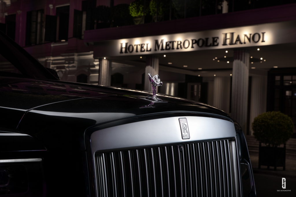 Rolls Royce Cullinan – Viên kim cương mạnh mẽ