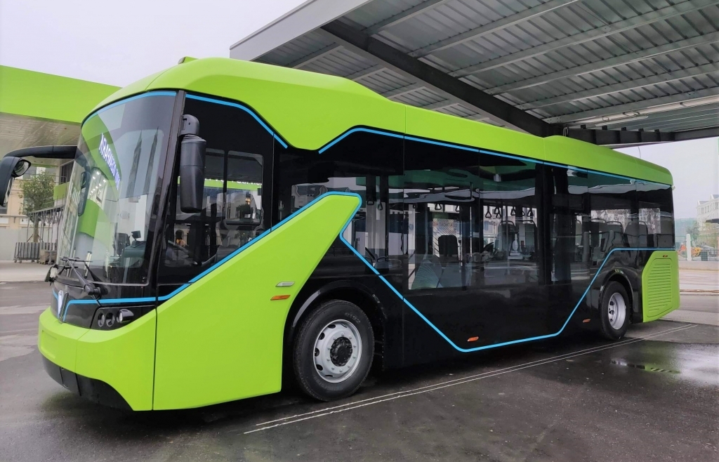 Bridgestone Việt Nam cung cấp lốp theo xe cho xe buýt điện VinBus