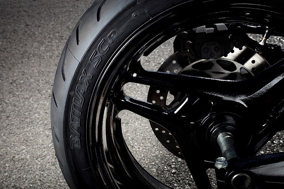 Bridgestone đặt chân vào thị trường lốp xe tay ga cao cấp