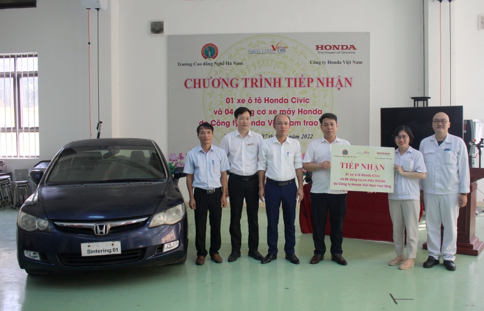Honda Việt Nam tặng xe ô tô, động cơ và thiết bị kỹ thuật cho các trường cao đẳng dạy nghề