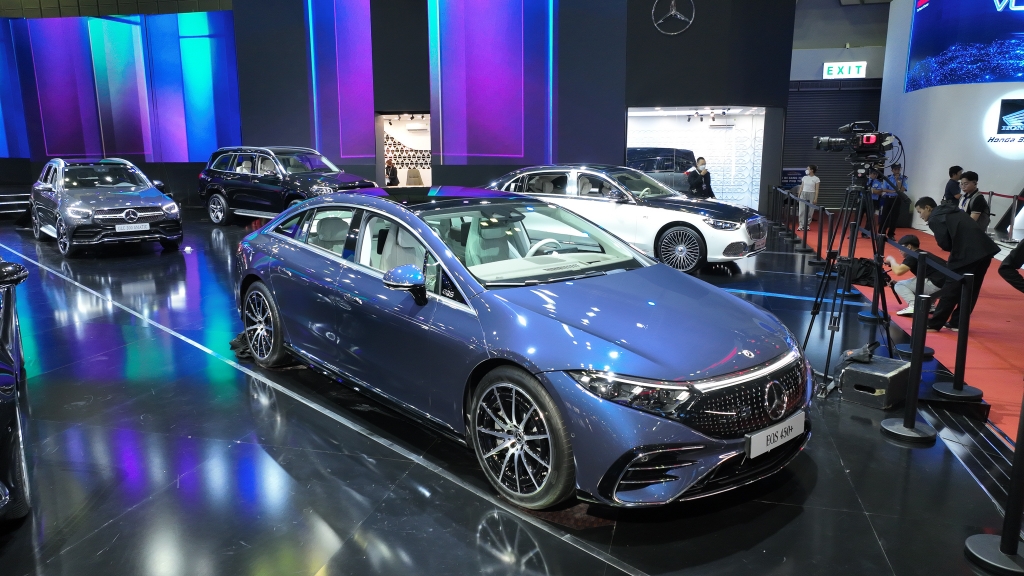 Ra mắt tại Việt Nam, Mercedes- ESQ 450+ và ESQ 580 nhận đặt từ cuối tháng 11