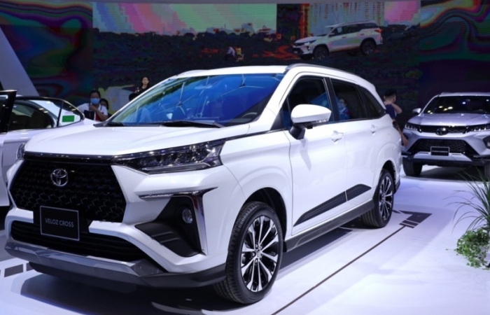 Gian hàng Toyota tại Triển lãm ô tô Việt Nam 2022: Ngập công nghệ, tràn sắc xanh