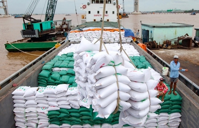 Thuế nhập khẩu gạo xát vào EU là 65 EUR/tấn