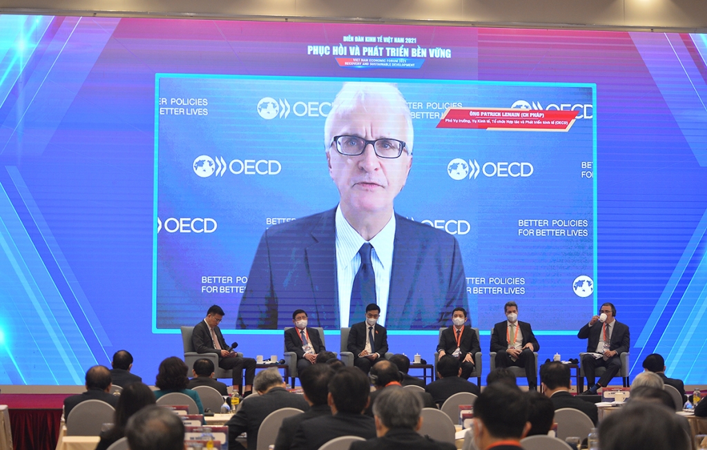 IMF, WB, OECD “hiến kế” gì giúp Việt Nam phục hồi kinh tế?