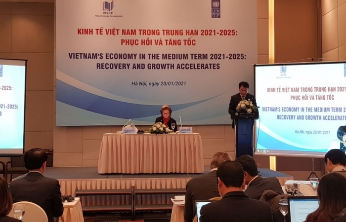 Kinh tế Việt Nam trung hạn 2021-2025: Phục hồi và tăng tốc