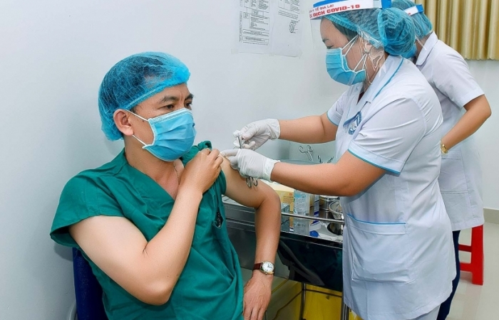 Hà Nội: Người dân từ 18-65 tuổi sẽ được tiêm vắc xin phòng Covid-19 miễn phí