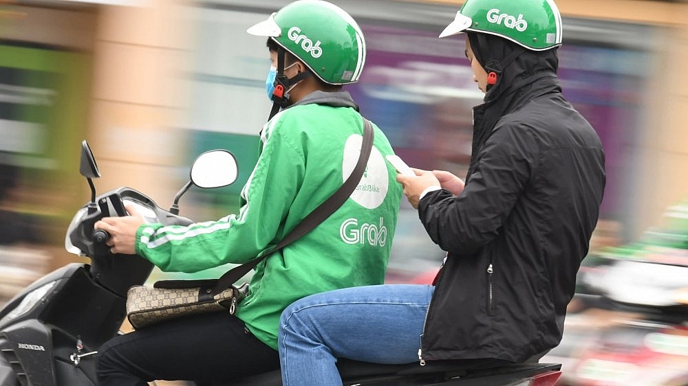 Sở Giao thông vận tải Hà Nội yêu cầu “xe ôm công nghệ” tạm dừng hoạt động