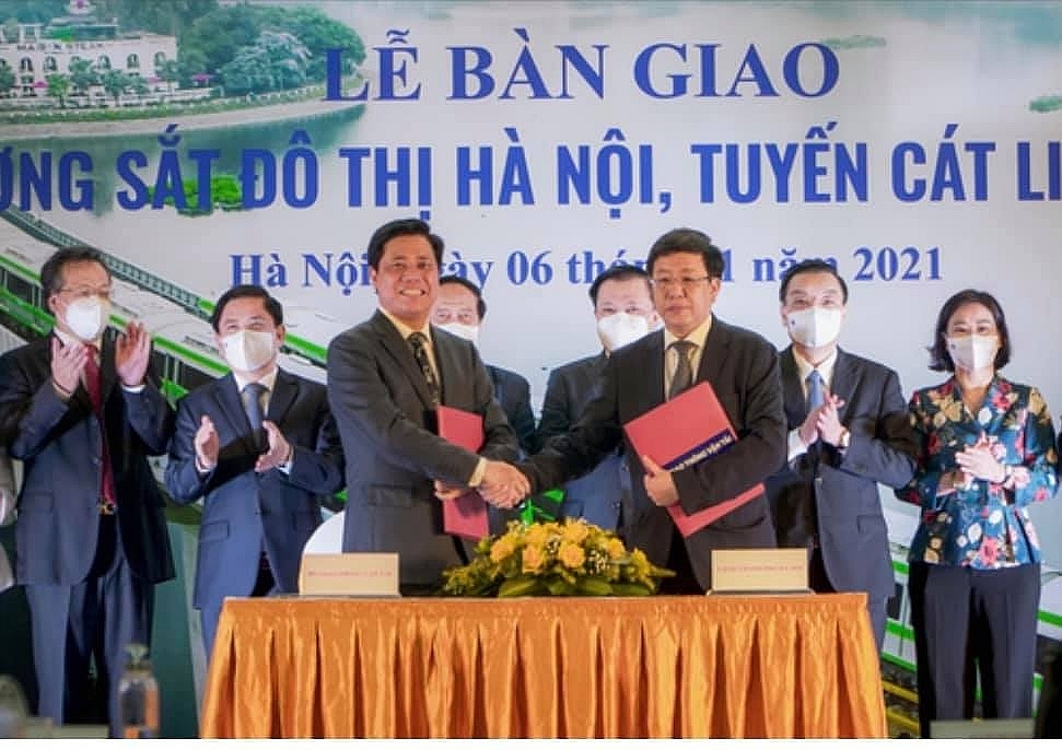 Tuyến đường sắt đô thị đầu tiên tại Việt Nam chính thức đi vào khai thác