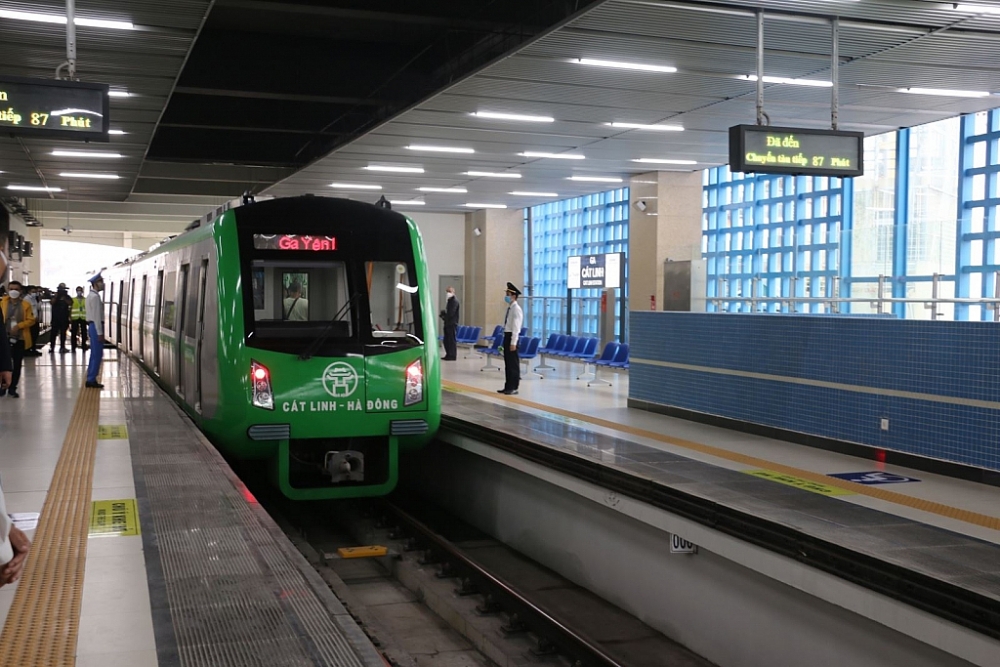 Đường sắt đô thị Cát Linh – Hà Đông đón gần 26.000 lượt khách trong ngày đầu hoạt động