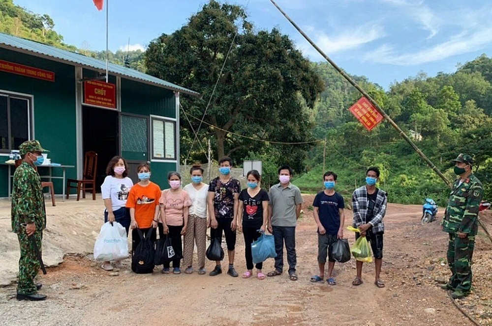 Lực lượng Biên phòng Lạng Sơn tăng cường kiểm soát ngăn chặn hoạt động xuất nhập cảnh trái phép. 	Ảnh: Vi Toàn