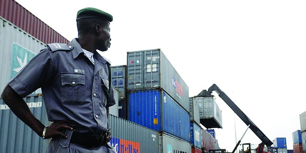 Cơ quan Hải quan Nigeria cũng thực hiện một trong những nhiệm vụ quan trọng là kiểm soát chống nhập khẩu hàng hóa kém chất lượng.