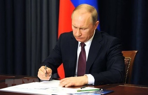 Ông Putin ký ban hành luật cho phép tái tranh cử thêm 2 nhiệm kỳ