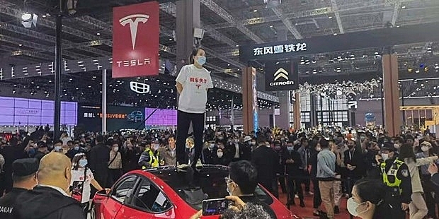 Bị cáo buộc thiếu an toàn, Tesla &quot;gặp khó&quot; tại thị trường Trung Quốc | Ôtô-Xe máy | Vietnam+ (VietnamPlus)