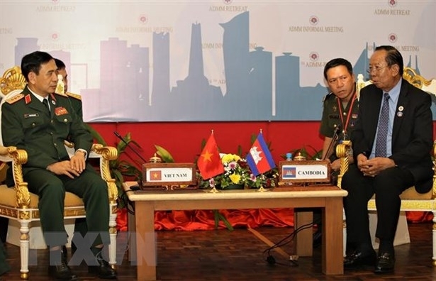 Việt Nam thúc đẩy hợp tác quốc phòng với Campuchia và Trung Quốc