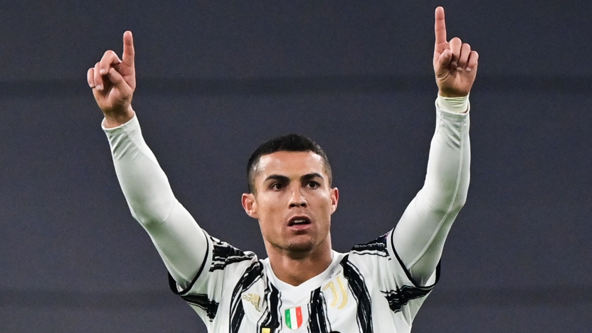 Ronaldo ghi 41 bàn thắng trong năm 2020 (Ảnh: Getty).