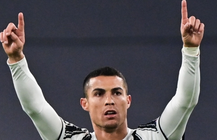 Ronaldo là “vua dội bom” của Serie A trong năm 2020